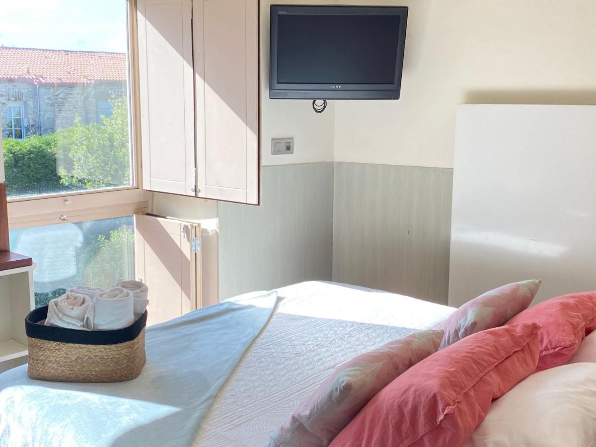 Hotel Santa Clara ซานติอาโก เด กอมโปสเตลา ภายนอก รูปภาพ