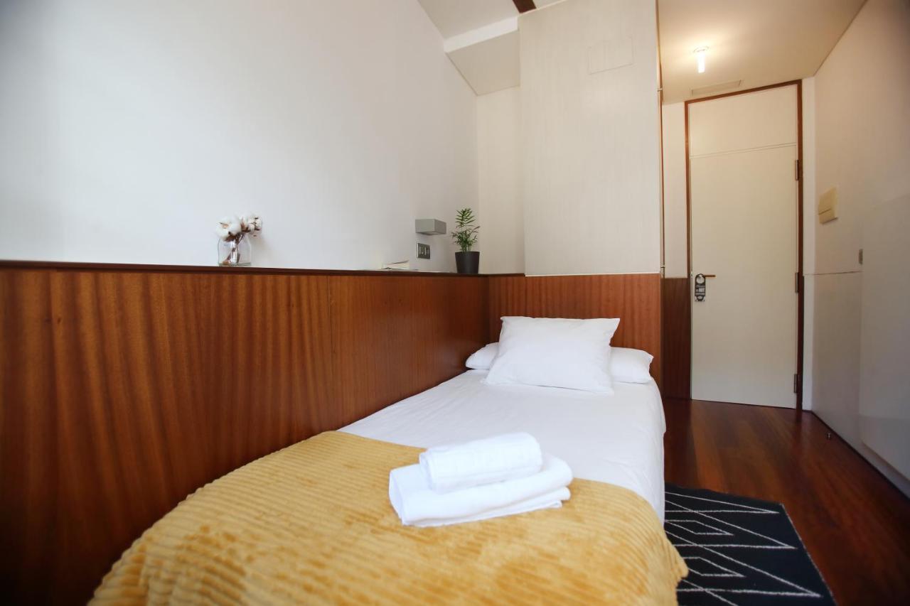 Hotel Santa Clara ซานติอาโก เด กอมโปสเตลา ภายนอก รูปภาพ